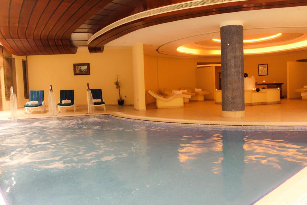 Golden Tulip Khatt Springs Resort & Spa Ras al-Khaimah Eksteriør bilde